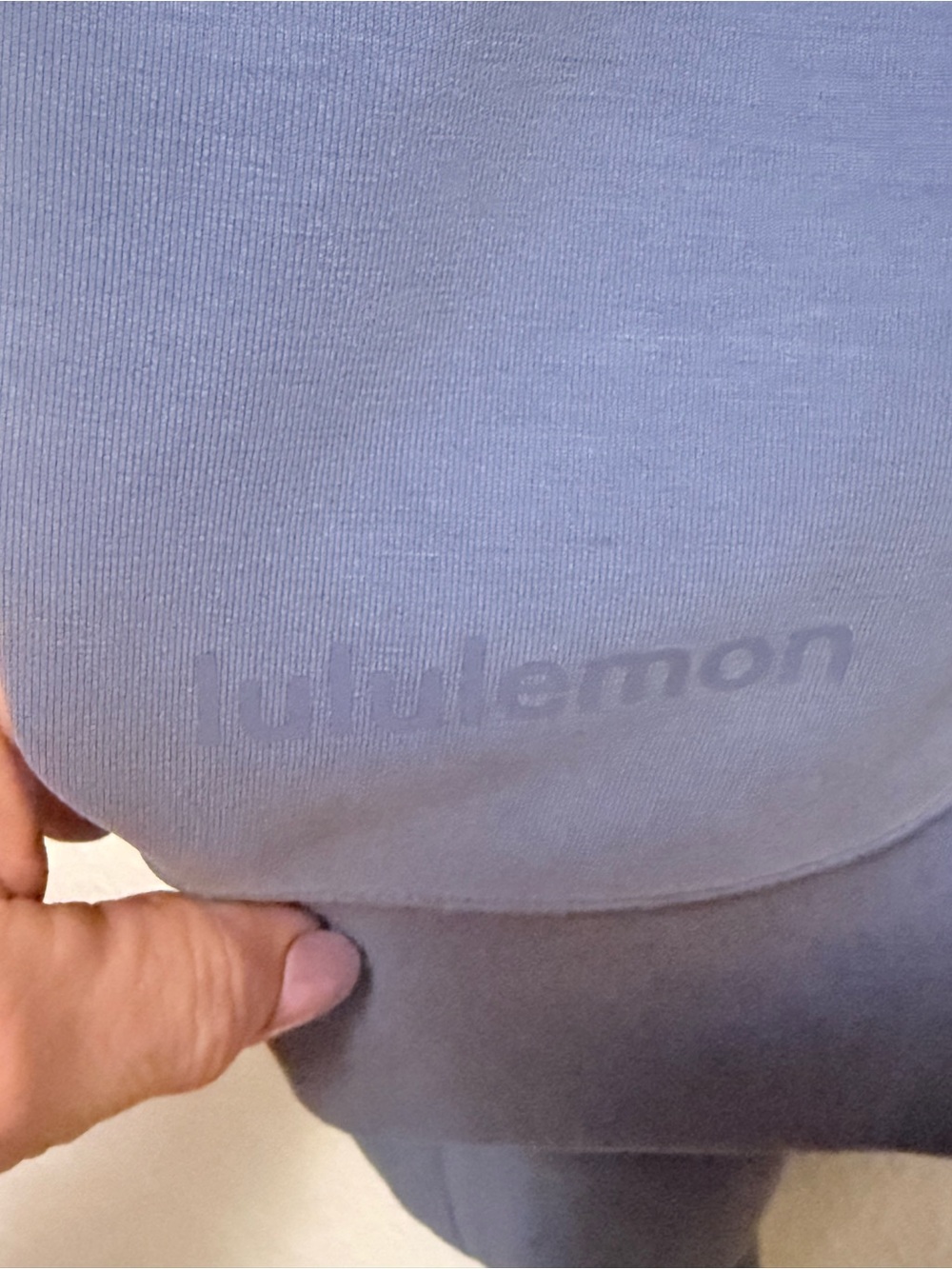 EUC Lululemon Perfectly Oversized Cropped Crew size 6 - Picture 3 of 3